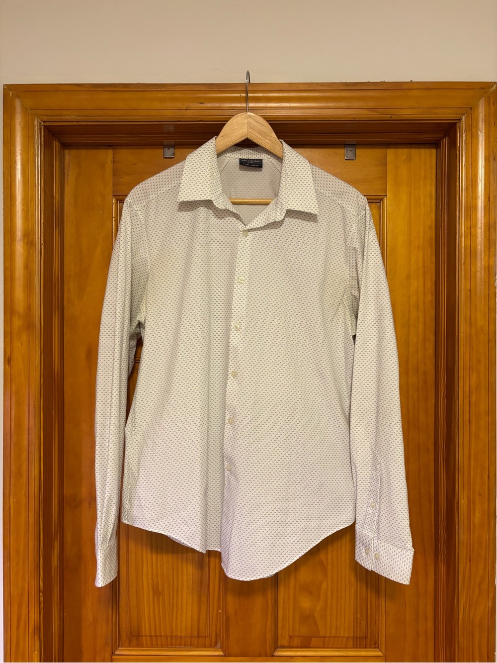 Van Heusen Men's White Patterned Long-Sleeve Dress Shirt